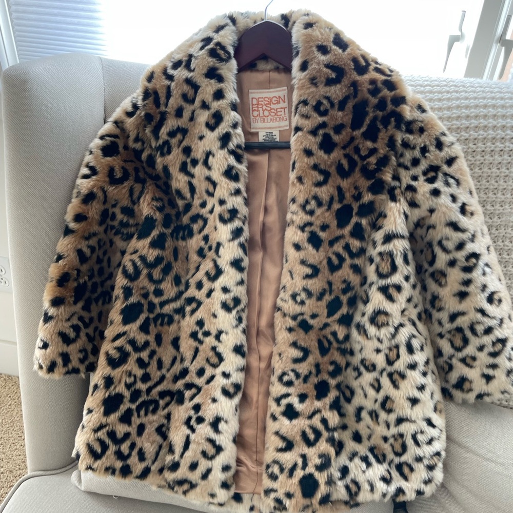 Billabong Designer Corner Leopard Faux Fur 3/4 Sleeve Shall Jacket Size Small